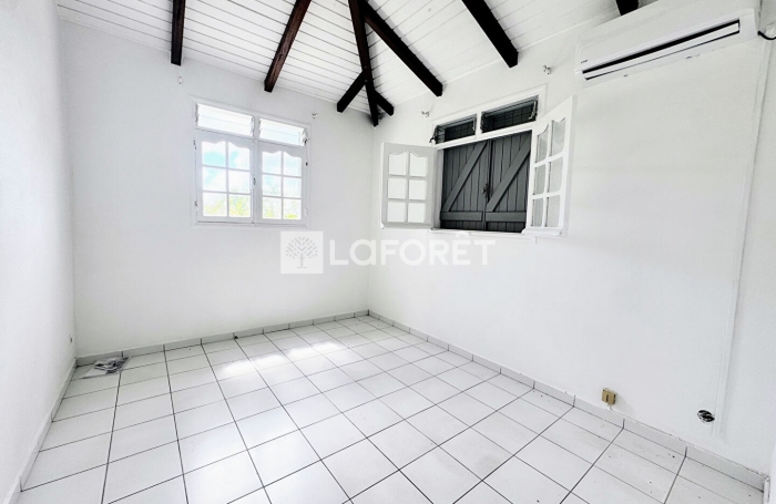 Location Maison 94m² 4 pièces Sainte Anne
