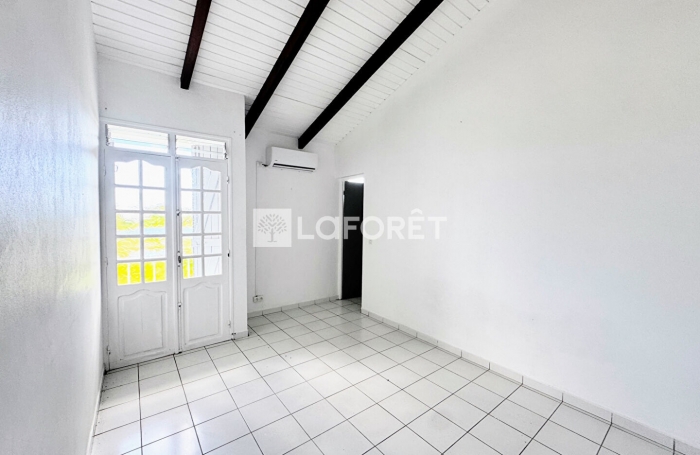 Location Maison 94m² 4 pièces Sainte Anne