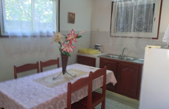BOUILLANTE BAS GALETS MAISON T2 43M2 SUR UN TERRAIN DE 106M2