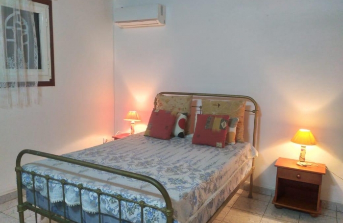 BOUILLANTE BAS GALETS MAISON T2 43M2 SUR UN TERRAIN DE 106M2