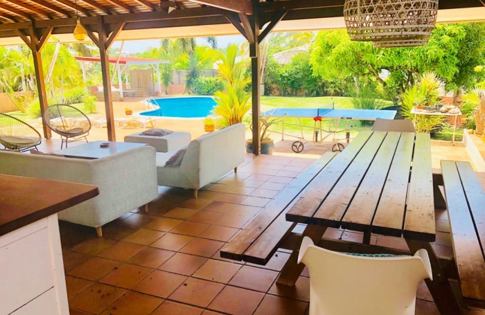 VILLA T5  AVEC PISCINE ET BUNGALOW TOUT CONFORT AVEC JACUZZI