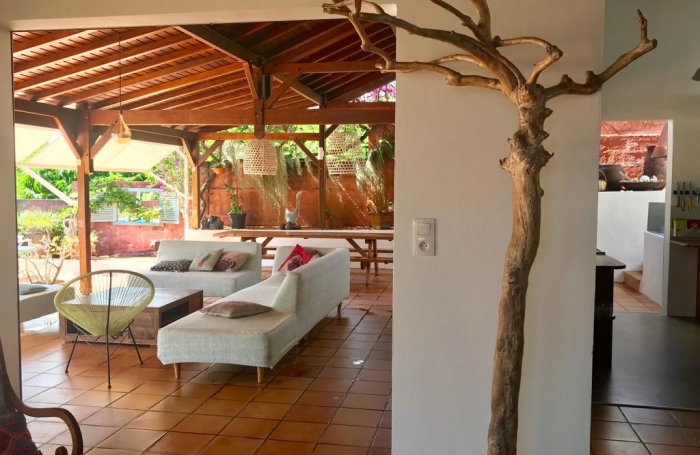 VILLA T5  AVEC PISCINE ET BUNGALOW TOUT CONFORT AVEC JACUZZI