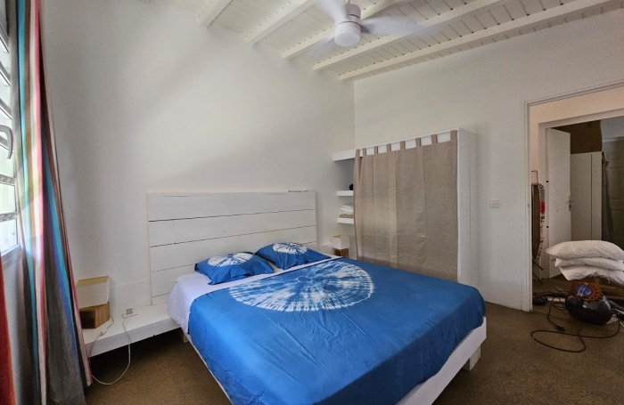 VILLA T5  AVEC PISCINE ET BUNGALOW TOUT CONFORT AVEC JACUZZI