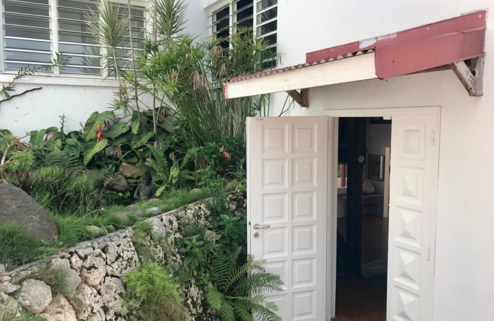 VILLA T5  AVEC PISCINE ET BUNGALOW TOUT CONFORT AVEC JACUZZI