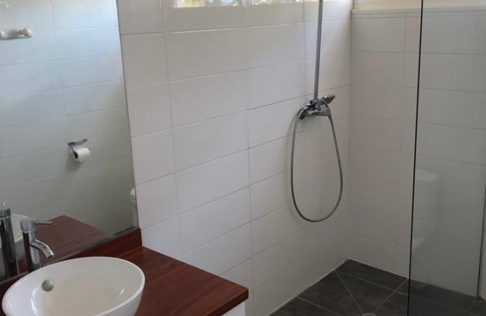 VILLA T5  AVEC PISCINE ET BUNGALOW TOUT CONFORT AVEC JACUZZI