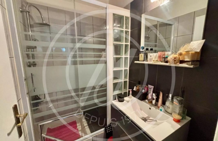 Vente Maison 256m&sup2; 8 pi&#232;ces Lamentin