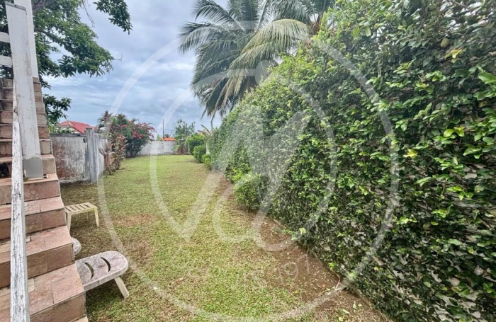 Vente Maison 256m&sup2; 8 pi&#232;ces Lamentin
