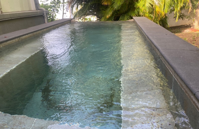 VILLA F5 MEUBLEE AVEC PISCINE ET VUE MER