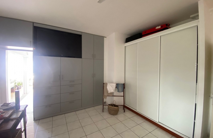 VILLA F5 MEUBLEE AVEC PISCINE ET VUE MER