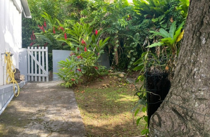 VILLA F5 MEUBLEE AVEC PISCINE ET VUE MER