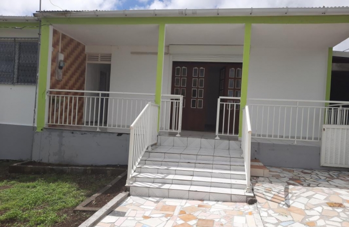 Location Maison 97130
