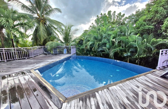 Vente Divers 195m&sup2; 5 pi&#232;ces Les Abymes