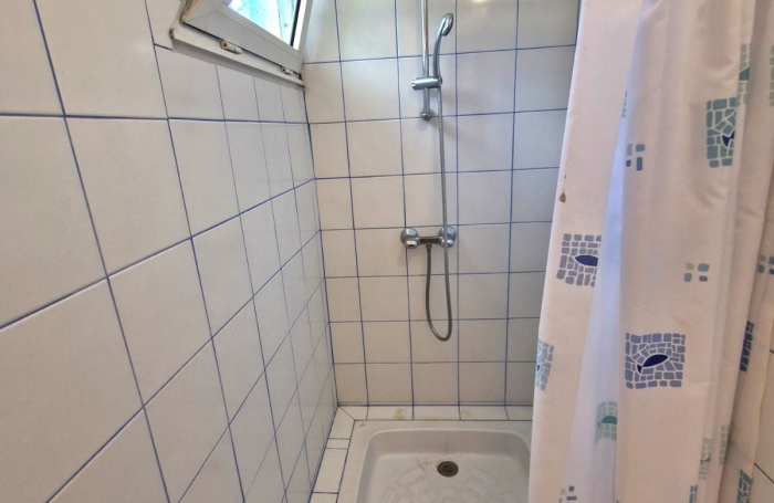Vente Divers 195m&sup2; 5 pi&#232;ces Les Abymes