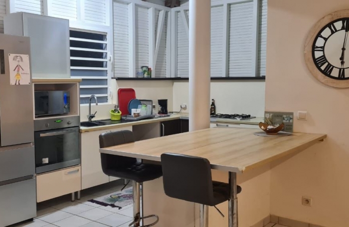 Location Maison 86m&sup2; 4 pi&#232;ces Goyave