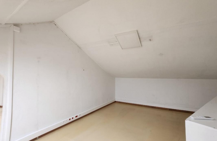 Location Local commercial 200m&sup2; Gosier