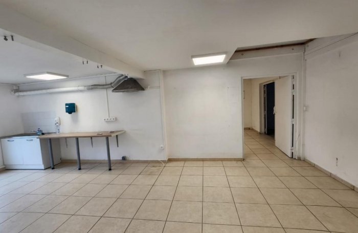 Location Local commercial 200m&sup2; Gosier