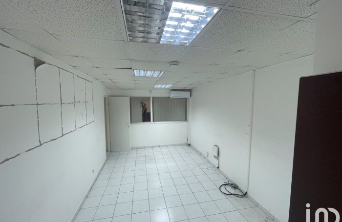 Location Bureaux 97122