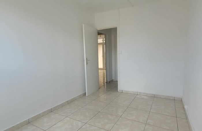 Appartement lumineux idéalement situé