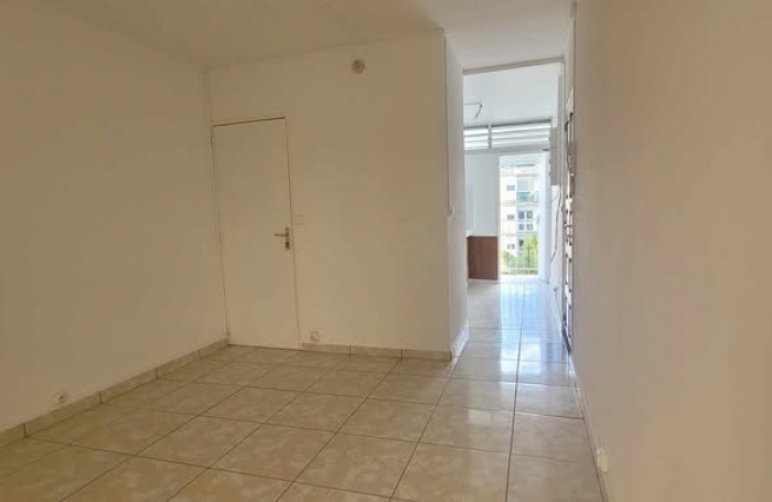 Appartement lumineux idéalement situé