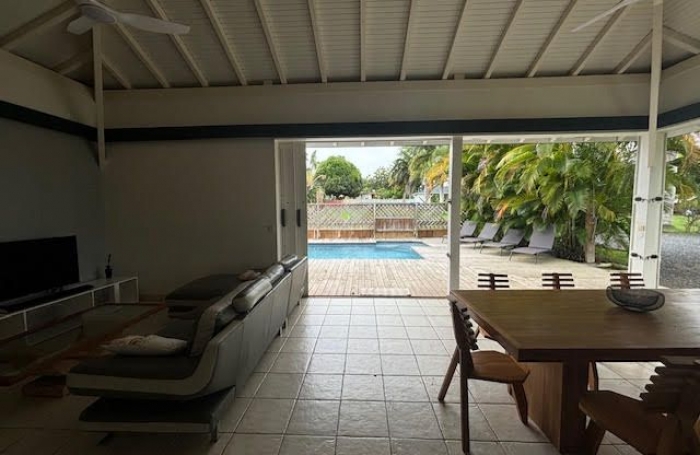 Location Maison 113m&sup2; 4 pi&#232;ces Sainte Anne