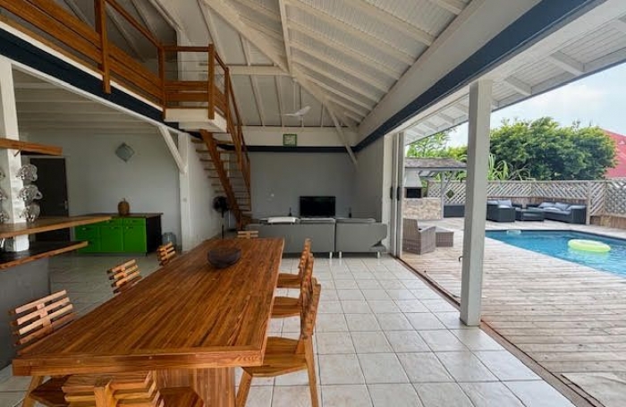 Location Maison 113m&sup2; 4 pi&#232;ces Sainte Anne