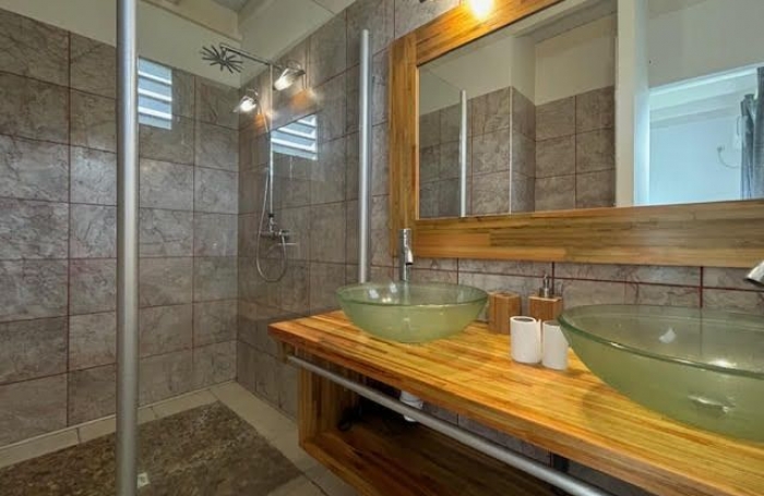 Location Maison 113m&sup2; 4 pi&#232;ces Sainte Anne