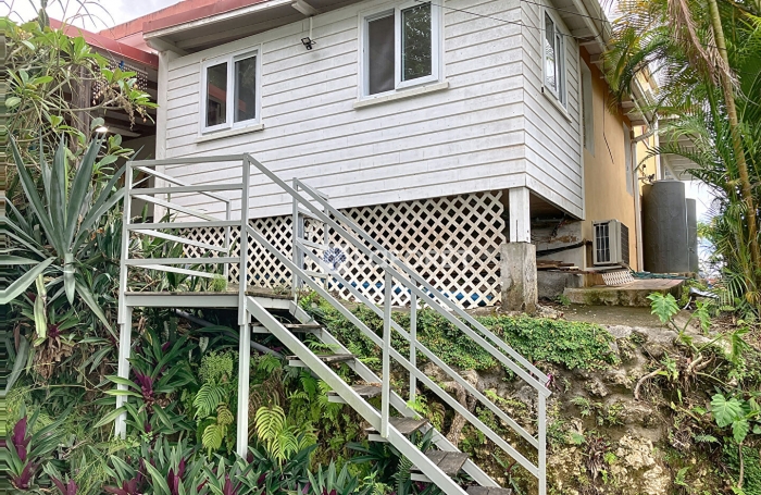 Location Maison 27.5m² 1 pièce Les Abymes