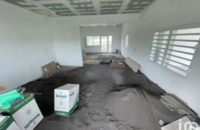 Location Local commercial 67m&sup2; Morne à l'eau