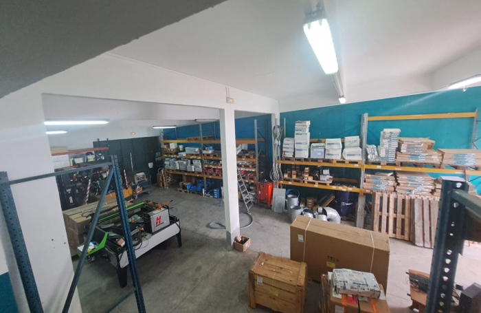 Location Divers 335.47m² Pointe-à-Pitre