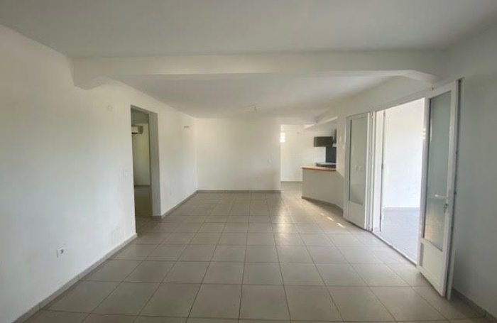 Location Maison 89.59m&sup2; 3 pi&#232;ces Saint François