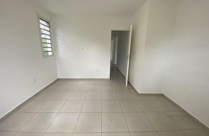 Location Maison 89.59m&sup2; 3 pi&#232;ces Saint François