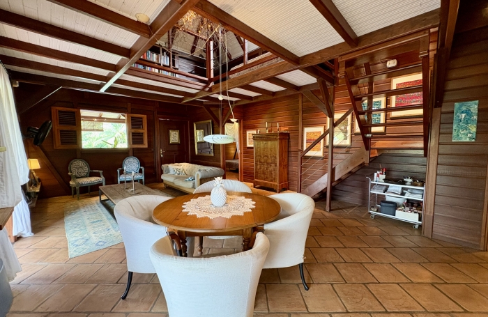 VILLA T3 + MEZZANINE + APPARTEMENT T2 MEUBLE + PISCINE BOUILLANTE