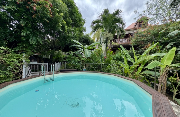 VILLA T3 + MEZZANINE + APPARTEMENT T2 MEUBLE + PISCINE BOUILLANTE