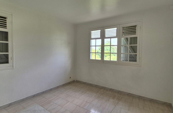 Location Maison 164.71m&sup2; 5 pi&#232;ces Lamentin