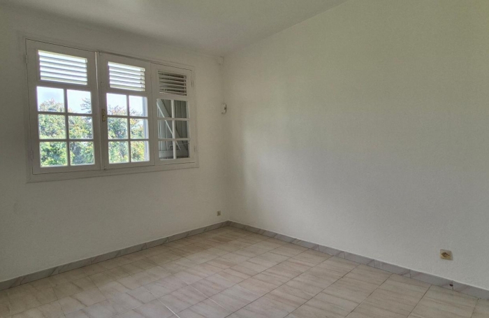 Location Maison 164.71m&sup2; 5 pi&#232;ces Lamentin