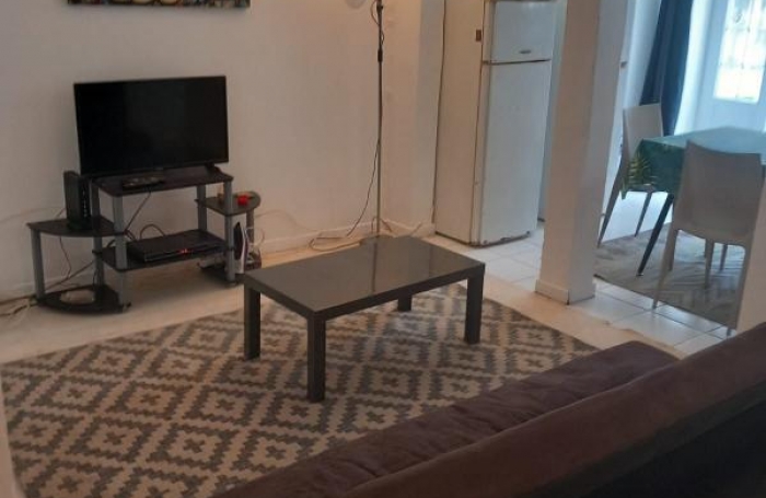 Vente Maison 260m&sup2; 13 pi&#232;ces Basse-Terre