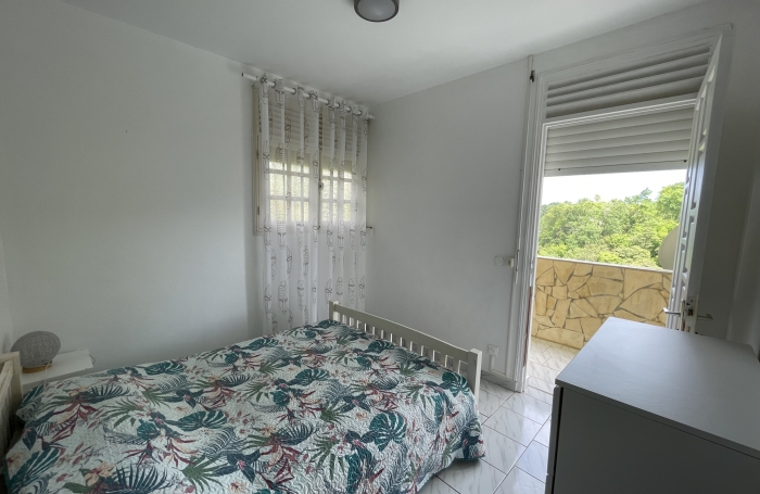 BEL APPARTEMENT T4 AVEC VUE CAMPAGNE
