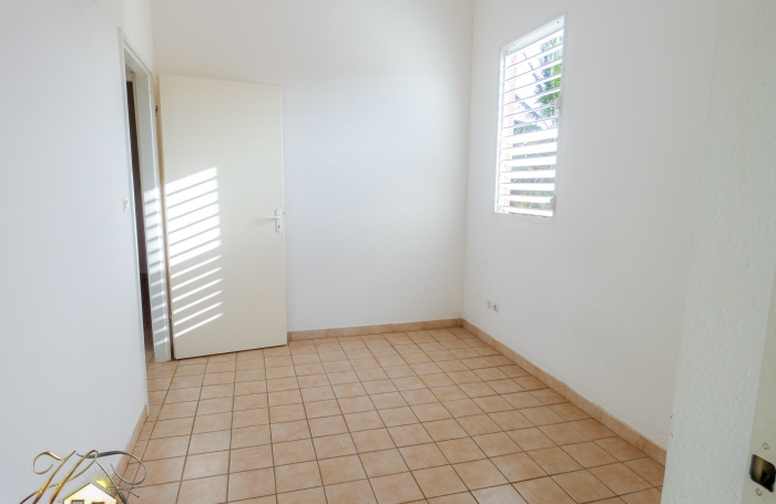 SPACIEUX APPARTEMENT T3 DUPLEX RENOVE