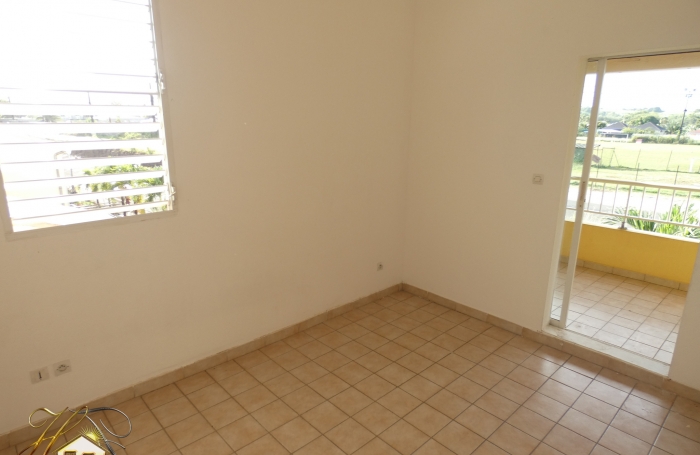 SPACIEUX APPARTEMENT T3 DUPLEX RENOVE