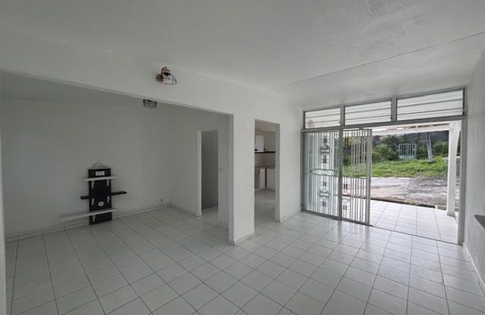 Location Maison 97118