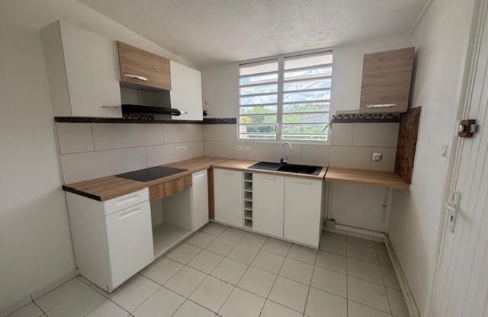 Location Maison 74m&sup2; 4 pi&#232;ces Saint François