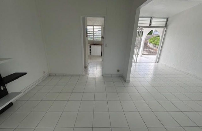 Location Maison 74m&sup2; 4 pi&#232;ces Saint François