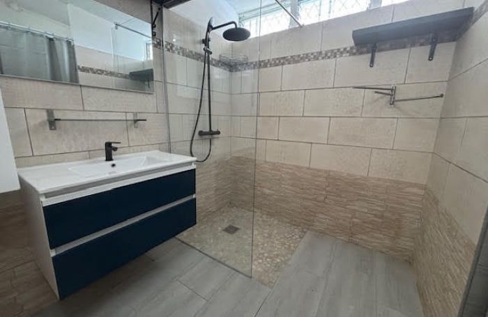 Location Maison 74m&sup2; 4 pi&#232;ces Saint François