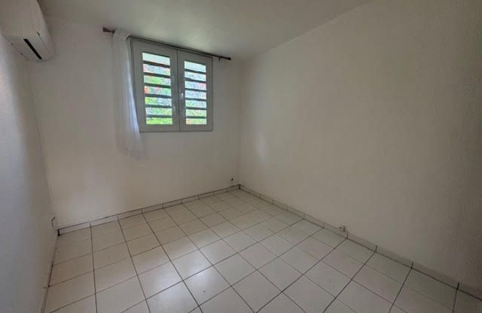Location Maison 74m&sup2; 4 pi&#232;ces Saint François