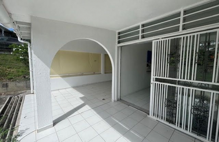 Location Maison 74m&sup2; 4 pi&#232;ces Saint François