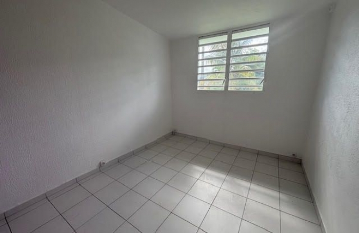 Location Maison 74m&sup2; 4 pi&#232;ces Saint François