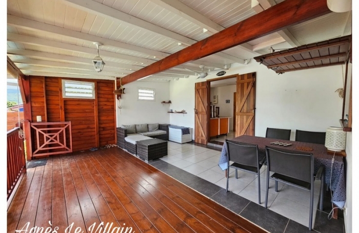Vente Maison 83m&sup2; 4 pi&#232;ces Bouillante