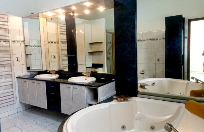 Vente Maison 291m&sup2; 7 pièces Les Abymes