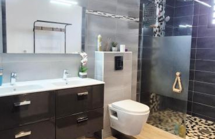 Location Maison 116.1m&sup2; 5 pi&#232;ces Lamentin