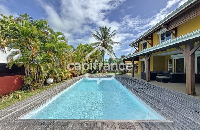 Location Maison 159m&sup2; 5 pi&#232;ces Gosier